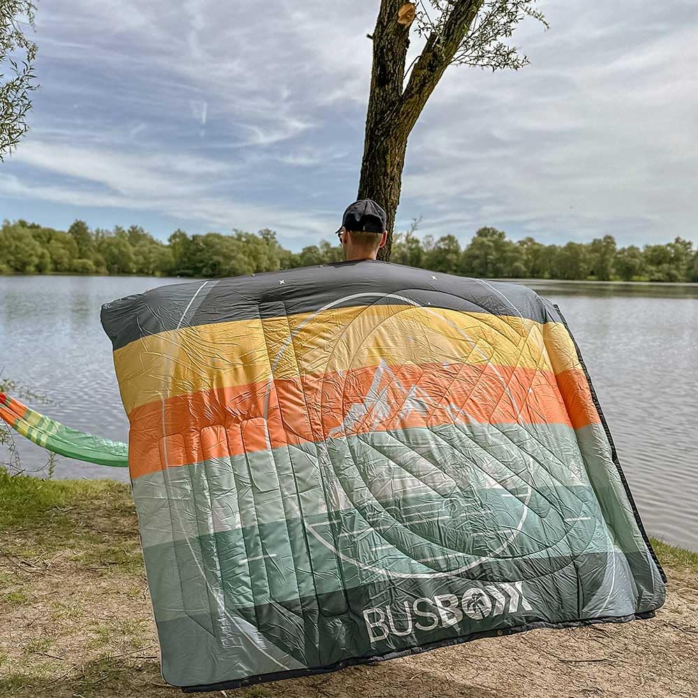 busboxx-voited-cloudtouch-campingdecke-4-in-1-explore image 3