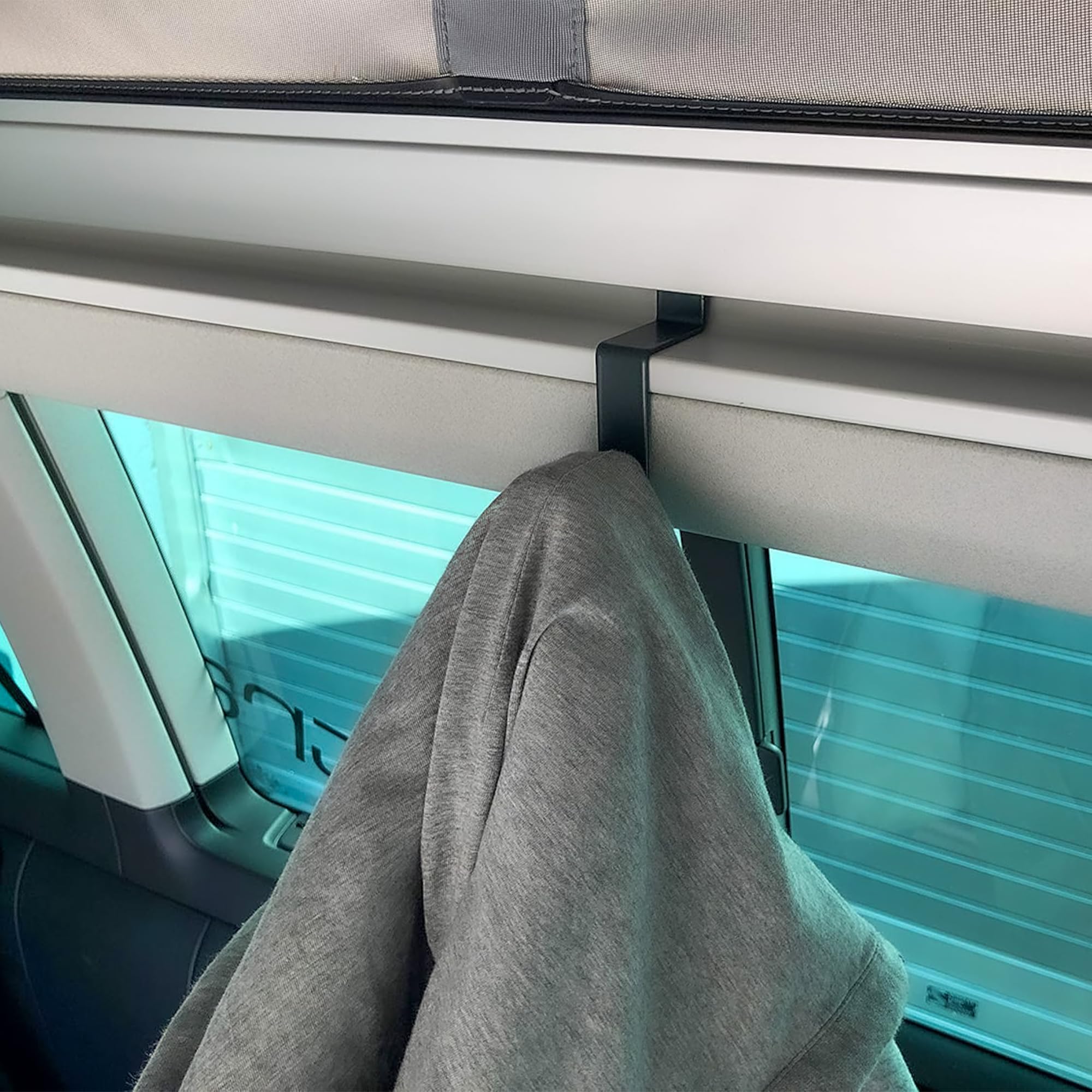 busboxx-camper-haken-schlafdach-2er-vw-t5-t6-stahl image 8