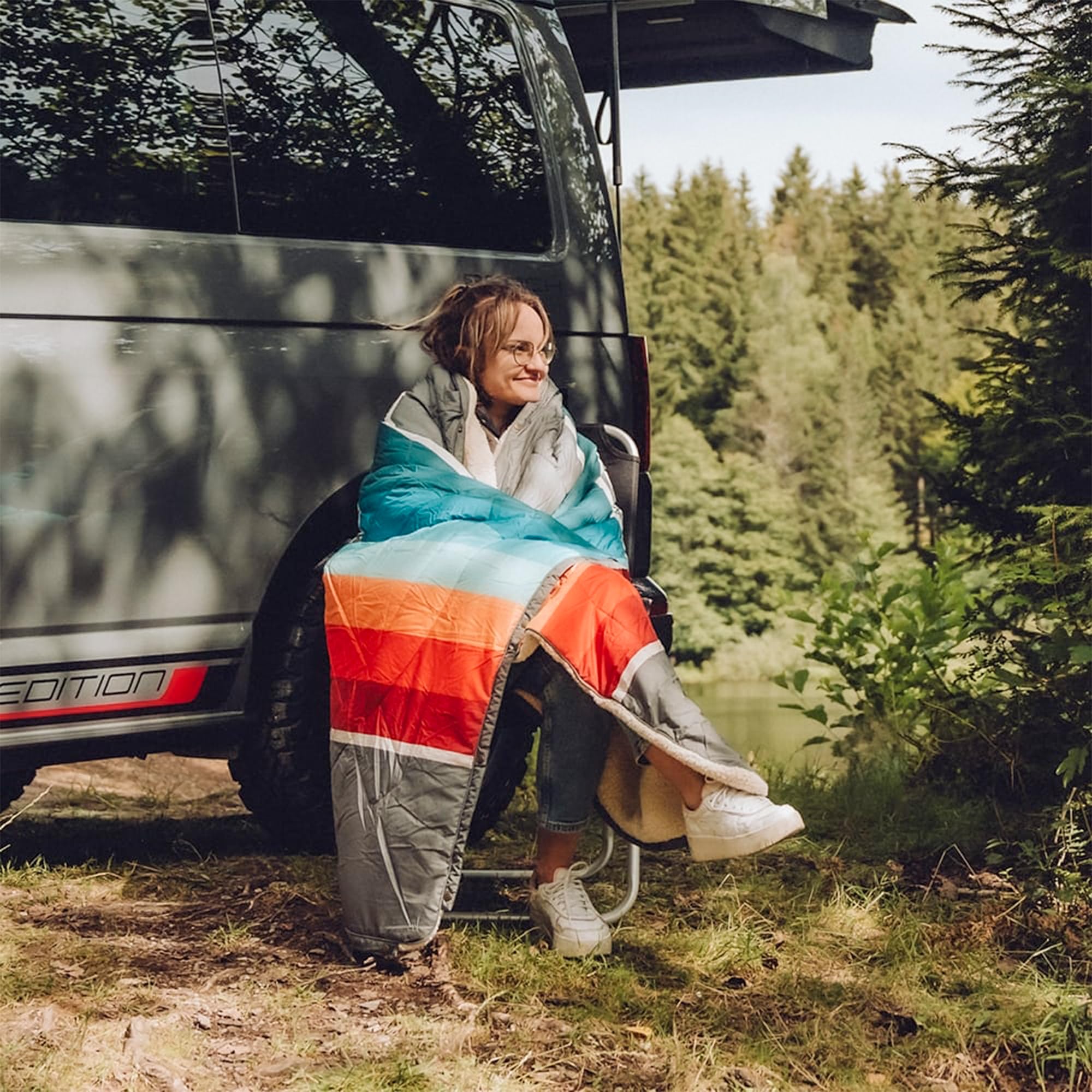 busboxx-voited-cloudtouch-campingdecke-4-in-1-geometrisch image 5